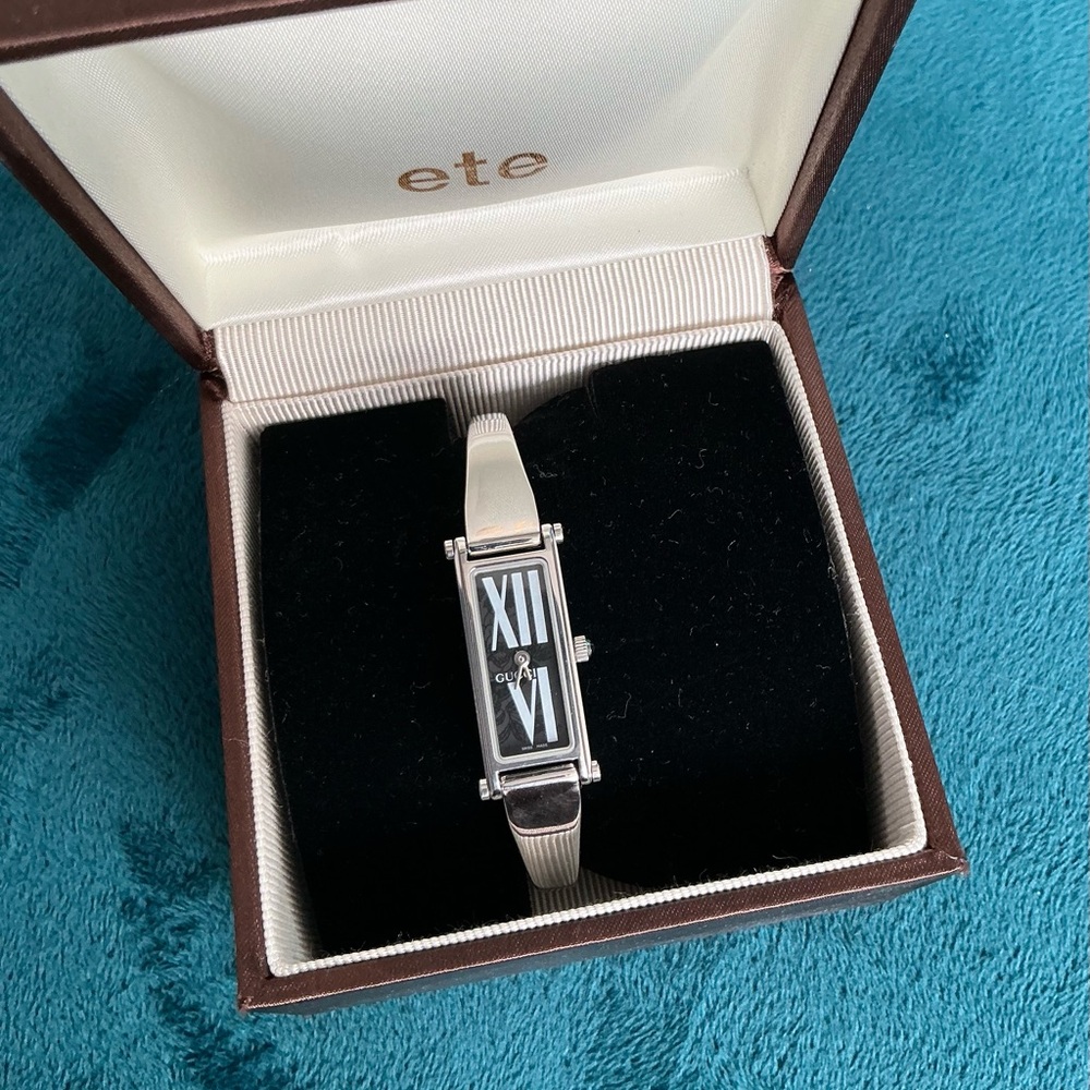 GUCCI bangle watch🔥SO NICE🔥 - Picture 10 of 14